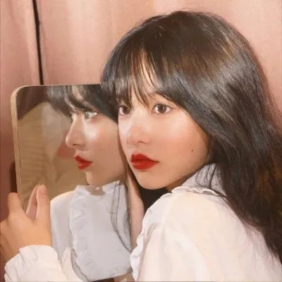 歌唱动荡的青春